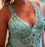 Обаятельная милашка знакомлюсь для ВИРТА,  горячего онлайн общения.  
Фото мои.  
Вирт по видеозвонку с моим сквиртом!!
Кекс по телефону!
Переписка с фото и голосовыми.  
Мои домашние эро фото и  ...