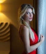 Иногда хочется,  чтобы знакомство начиналось с мягкой улыбки,  а продолжалось тем самым приятным напряжением,  от которого становится чуть теплее внутри.  Люблю мужчин,  которые умеют быть уверенными, ...