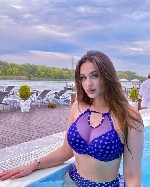 Симпатичная и сексуальная.  Встречусь с мужчиной славянской внешности для приятного времяпровождения. ...