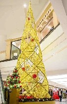 "Дизайнерская ёлка

Каркас металлический
Гирлянда водостойкая

3 метровый - 8 миллион
4 метровый - 12 миллион
5 метровый - 19 миллион
10 метровый - 38 миллиона

Доставка и установка бесплатн ...