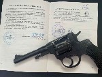 Продам Наган Р-2 1931 г
Не бабахали с него,  отличный сохран,  не затёртый.  
Некоторые детали на молотках (царские),  интересный курок.  
Коробка,  доки,  Наган.  
Цена 15 тр ...