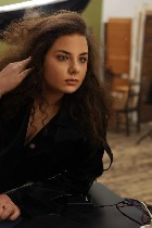 Улыбчивая красавица с хорошим чувством юмора и особым шармом.  Люблю мужчин,  которые умеют быть уверенными и знают,  как привлечь внимание.  @Lizzie_mng ...