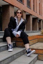 Каждая девушка по-своему красива.  Мы ценим умение презентовать себя и показать лучшие качества.  Если ты уверена в себе и готова получить вакансию,  то мы рады сотрудничеству и делаем предложение с д ...