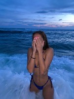 Красивая,  раскрепощенная и очень горячая девочка ищет
мужчину для приятного и незабываемого отдыха ...