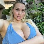 Всё тело просит ласки и нежности.  Пропал без вести тот,  кто способен вернуть страсть.  
Пишите в телеграмм @Yanaputa но по факту встречи.  Просто перепиской не занимаюсь ...