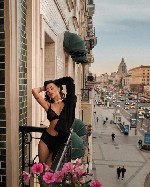 Готов позволить себе яркий и горячий вечер без правил? Я мастер создавать моменты,  от которых по коже бегут приятные мурашки.  Мои слова обволакивают,  улыбка зажигает,  а энергия заставляет забыть о ...