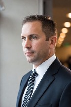 Юристы из Национальной Юридической Коллегии поможет решить все споры,  связанные с интеллектуальной собственностью и авторскими правами.  Юридические услуги предоставляются для артистов,  продюсеров,  ...