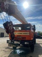 Грузоподъемность:  25 т
Вылет стрелы:  3.2 - 28 м
Высота подъема:  28.3 м
Высота подъема с гуськом:  37.3 м
Длина стрелы:  9.5 - 28 м
* смена 7 часов + 1 час подача. ...