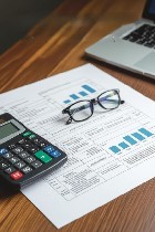 Юридическая компания «Налоговые споры» — это команда настоящих профессионалов в сфере налоговых споров.  
Наши юристы имеют высокую квалификацию и многолетний стаж работы,  которые позволяет им успеш ...