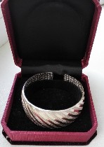 Вес 63 гр
Полировка – proof
Изготовлен из чистого серебра 999 пробы
Упакован в бархатную,  сувенирную коробочку.  
Отправка по РФ почтой России
Цена 5400 рублей,  доставка оплачивается отдельно. ...