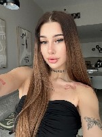 Я всегда мокрая от правильных слов и умелых прикосновений.  Обожаю долгие прелюдии и когда меня доводят до ярких оргазмов подряд 😏 Хочешь подарить нам обоим это удовольствие? Пиши мне в телеграм @lera ...