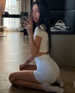 Здравствуйте,  милые мужчины.  
Я – частная массажистка.  Я принимаю гостей наедине,  в моей уютной квартире,  где все предусмотрено и приготовлено для Вашего удовольствия:  мягкий,  приглушенный све ...