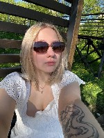 Представь:  тишина,  полумрак и ощущение,  что тебя кто-то очень внимательно рассматривает… Вот примерно так я сейчас себя чувствую 🔥😏 Если тебе нравится такая атмосфера — напиши мне. ...