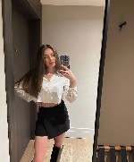 Я очень чуткая особа!Я сочная девочка с очень аппетитными формами.  Люблю,  когда меня ласкают мужские руки. ...