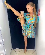 Покорю,  очарую,  подарю отличное настроение,  приятные долгие эмоции.  .  и себя.  .  единственную,  нежную,  самую - самую и на время.  .  .  - только твою!

ТГ-kroshkame12 
ВОТСАП-79285028973 ...