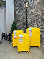 Предлагаем купить большой чемодан (L) в интернет-магазине чемоданов Yourstore.  by с доставкой по Минску и РБ.  
Наши чемоданы большого размера не только просторные и вместительные,  но и легкие! А т ...