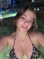 Сколько фантазий скрывается у тебя в голове? 🔥 Думаю,  я смогу воплотить многие из них.  Я обожаю быть желанной,  ловить мужские взгляды и создавать напряжение одним прикосновением.  Во мне слишком мн ...