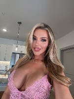 Привет работает 24/7 есть подружка все услуги включены звоните пишите буду рада ...