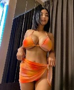 Предпочитаю жить здесь и сейчас,  не обременяя себя ненужными обязательствами.  Если тебе тоже близка такая философия,  
давай знакомиться.  Открыта для встреч,  если есть симпатия и взаимное желание ...