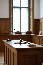 Национальная Юридическая Коллегия предлагает услуги по судебному представительству по административным делам.  Наши юристы помогут вам защитить ваши права и интересы в административных спорах.  
Преи ...