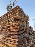 Строительные материалы объявление но. 3560411: Лиственница необрезная,  сухая 50мм распродажа.