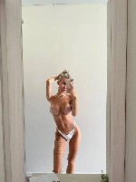 Живая девочка с огоньком внутри.  П​иши в ТГ @VALOROMA.  Группа ВК «Секретная Комната Екатерины Вороновой» iQl7P ...