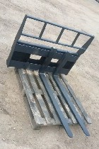 Завод навесного оборудования предлагает вниманию;  Вилы паллетные на погрузчик,  щетки дорожный,  отвалы,  ковши.  
Оптовые цены.  Доставка бесплатно до транспортной компании.  
В наличии,  и под за ...