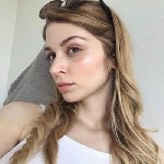 Развратная кошечка знакомлюсь для встречи в реале если вы адекватны .  На втором фото мои контакты.  Реал не за деньги я не проститутка.  влюбишся в меня ...