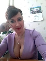 Серьезная,  целеустремленная,  знаю чего хочу в жизни,  уверенная в себе,  красивая,  привлекательная,  сексуальная,  нахожусь в поиске мужчины,  постоянного партнера,  
для редких,  но очень горячих ...