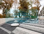 Уникальная возможность приобрести тротуарную плитку категории «Люкс».  Это не штамповка,  а изделия,  прошедшие ручную вибропрессовку с особой тщательностью.  Коллекция «Саграда» имитирует структуру м ...