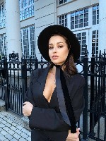 Интим-девушки, индивидуалки объявление но. 4358938: Мне нравится игра взглядов 😉 Ариадна 79331664838 ☑️✅✴️