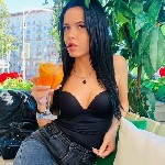 Я нежная,  женственная,  с мягким характером и заботливыми руками.  Работаю в уютной,  чистой обстановке,  без посторонних.  Оставлю незабываемые впечатления.  Подробности в личные сообщения.  
Связь ...