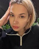 Пока струи воды смывают с вас усталость и расслабляют ваше тело,  Я буду прикасается к вам кончиками пальцев,  гладит Вас руками,  покрывает тело легкими поцелуями,  доводя Вас до полного релакса ...