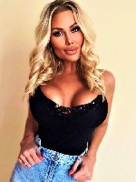 м.  Василеостровская ,  Приветствую вас,  дорогие мужчины,  на своей страничке.  
У меня очень красивое лицо и идеальное тело! Всегда супер ухоженна до мелочей!
Все есть для вашего комфорта! ...