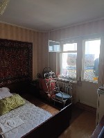 Продам квартиру объявление но. 4406845: Срочно продается 1/2 доля 3х комнатной квартиры.  2700000руб.
