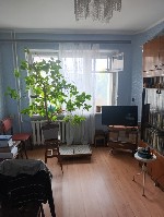 Продается 1/2 доля 3-комнатной квартиры в развитом районе города! Проспект Ватутина 12.  7 этаж 9 ти этажного панельного дома.  Год постройки 1979.  В пешей доступности остановка общественного транспо ...