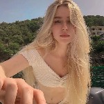 Всем привет,  меня зовут Настя,  мне 22 года могу приехать,  можете с Аней приехать полная программа,  всё включено,  люблю расслабляться.  🧿🗿🔥🙈 ...