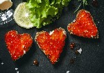 Восстановленная икра рыб лососёвых пород,  идентичная натуральной по вкусу и текстуре! Полностью схожа с натуральной и так же приятно лопается на языке! Производство собственного бренда! Продукция пре ...