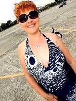 м.  Чкаловская,  Я - невменяемая.  Каждый раз в конце досуга я кричу:  Не в меня!
Развратная училка,  секретарша,  аппетитная мамочка друга,  озабоченная соседка,  
строгая начальница - все это легк ...