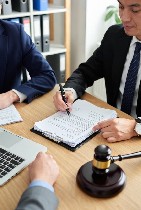 Национальная Юридическая Коллегия предлагает услуги по сопровождению сделок купли-продажи бизнеса.  Мы поможем вам минимизировать юридические риски и обеспечить безопасность ваших сделок.  
Преимущес ...