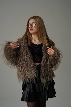 Я шаловливая и ласковая,  мои губы медленно скользят по телу,  вызывая дрожь.  Попка идеально ложится в ладони,  а внутри всё пульсирует.  Обожаю глубокие ощущения и страстные поцелуи.  Готов к незабы ...
