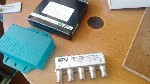 Переключатель дисек DiSEqC 4 входа GS-DS41L - позволяет принимать сигнал с четырех спутниковых антенн (конвертеров) одновременно и подавать его на один спутниковый ресивер.  Он имеет 4 входа и 1 выход ...