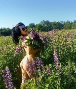 Хочешь уйти от рутины? Я - сексуальная сирена,  готовая утопить тебя в океане страсти.  Мягкие губы,  стройные ноги и умение доставить удовольствие - со мной ты забудешь обо всех проблемах.  Один звон ...