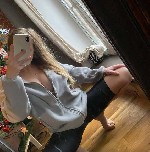 Привет,  мне 37 лет.  Хотелось бы познакомиться с мужчиной,  парнем для интересных встреч,  встречи только у меня.  Хочу воплощения своих фантазий.  Возраст не важен.  Только Черногорск и поблизости,  ...