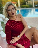 Ищу постоянного партнера для нечастых встреч,  отдыха и путешествий.  Готова помогать материально,  возможно с проживанием,  помогу с переездом.  Поездки и туры оплачиваю сама.  
Подробнее в телeграм ...