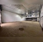 "Нужен надежный склад для вашего бизнеса? Тогда это предложение для вас!

Удобная планировка,  надежные решетки на окнах и 400 квадратных метров площади обеспечат возможности для хранения товаров ил ...