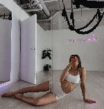 Я умею дарить наслаждение,  я жажду жёсткого тараха моя привлекательная грудь и умелые руки для твоего члена зайка жду тебя.  Давай встретимся и проведем ночь,  полную страсти.  

тг KarinaUragan ...