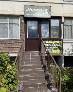 Сдаётся в аренду торговое Обнинск Гагарина 36
Отдельный вход.  Площадь 18.2 
Все коммуникации.  
Подходит под салон красоты,  торговое помещение и тп.  
Сдаётся без мебели! ...