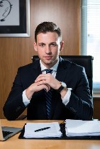 У вас нет возможности выплачивать долги,  закрывать кредиты,  и процент пеней и количество долгов только растет? 
Тогда вы вправе оформить банкротство физического лица.  Уже после подачи заявления на ...