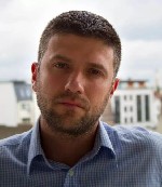 Куни для милфы за небольшую плату.  
Цены обсудим.  
Больше чем куни -- по симпатии и договорённости.  
Табу нет.  
Важны гигиена и здоровье.  
Сам здоров,  аккуратен,  адекватен.  
Мне 42 без л ...